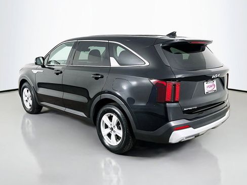 Certified 2024 Kia Sorento LX FWD image 15