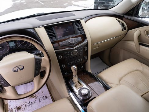 Used 2014 INFINITI QX80 4WD w/ Deluxe Touring Package image 36