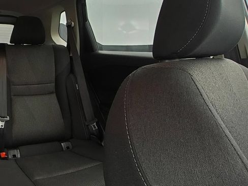 Used 2025 Nissan Rogue SV FWD image 11