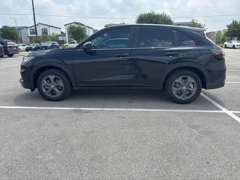 Used 2026 Honda HR-V LX image 2