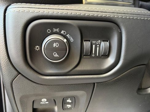 Used 2021 RAM 1500 Limited AWD/4WD image 28