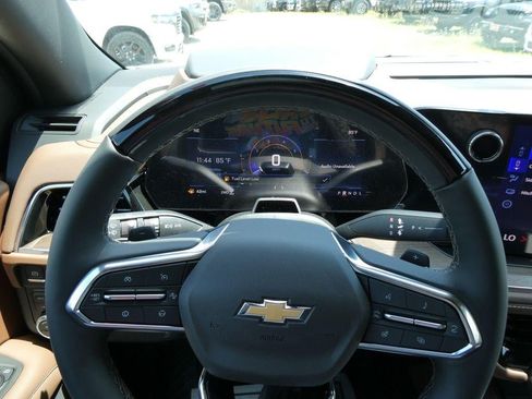 New 2026 Chevrolet Suburban High Country AWD/4WD image 21
