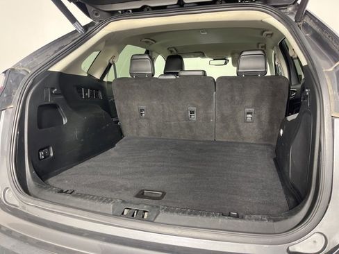 Used 2022 Ford Edge Titanium w/ Equipment Group 301A image 19