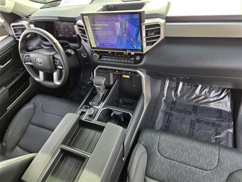 Used 2023 Toyota Tundra Limited image 16
