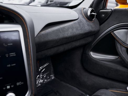 Used 2024 McLaren 750S image 71