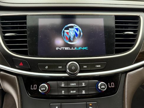 Used 2017 Buick LaCrosse image 12