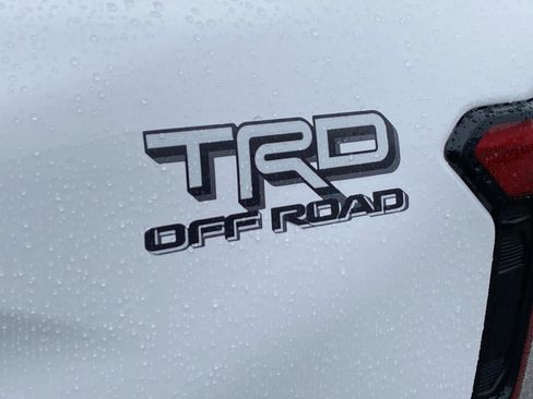 Used 2024 Toyota Tacoma TRD Off-Road w/ TRD Off Road Upgrade Package image 29