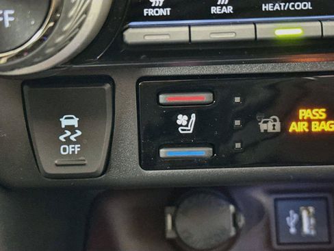 Certified 2025 Toyota RAV4 Limited w/ Advanced Technology Package AWD/4WD image 8