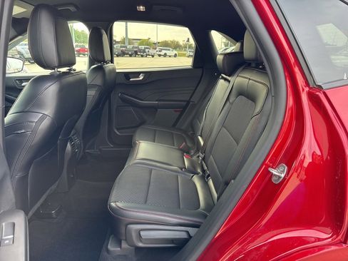 Certified 2024 Ford Escape ST-Line image 17