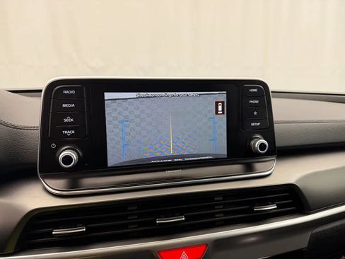 Used 2020 Kia Telluride S w/ S 8 Passenger Seating Package AWD/4WD image 21