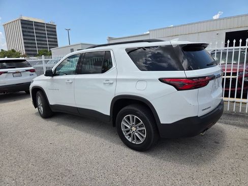 Used 2023 Chevrolet Traverse LT FWD image 8