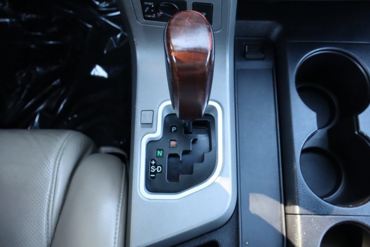 Used 2014 Toyota Sequoia Platinum RWD image 38