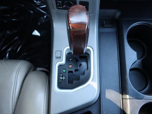 Used 2014 Toyota Sequoia Platinum RWD image 38