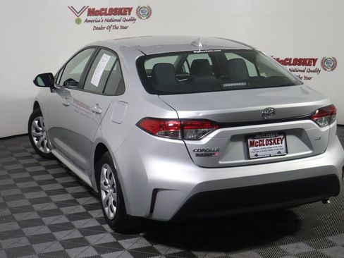 Used 2025 Toyota Corolla LE image 12