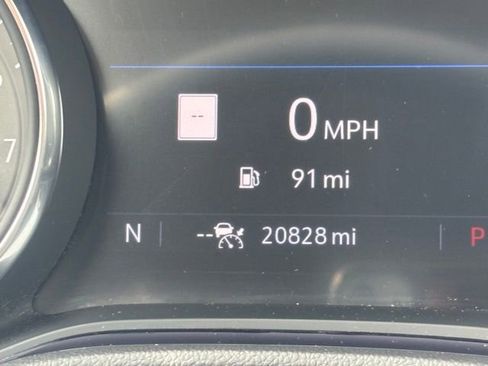 Used 2023 Buick Encore GX Essence w/ Advanced Technology Package FWD image 24