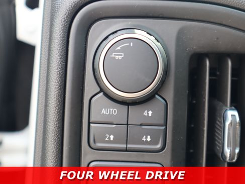 Used 2022 Chevrolet Silverado 1500 Custom Trail Boss AWD/4WD image 21