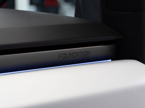 Used 2024 Tesla Cybertruck AWD Crew Cab image 28