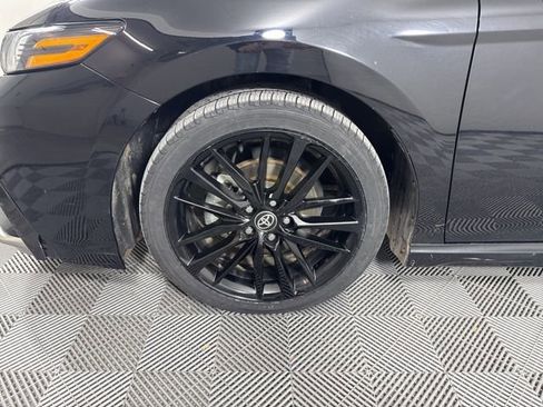 Used 2023 Toyota Camry XSE image 9