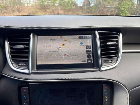 Certified 2025 INFINITI QX55 Essential w/ Accent Package image 20