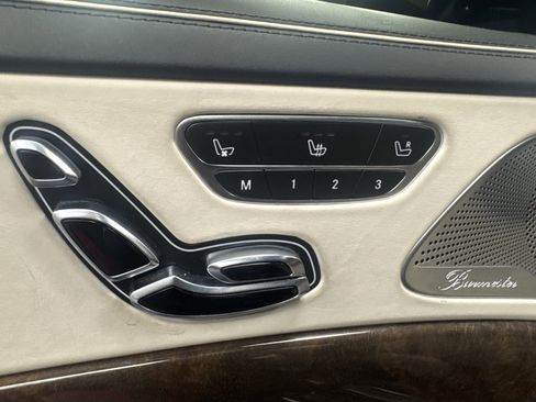 Used 2015 Mercedes-Benz S 550 Sedan w/ Sport Package w/ Sport Package image 13
