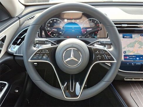 Used 2026 Mercedes-Benz E 350 4MATIC Sedan image 17