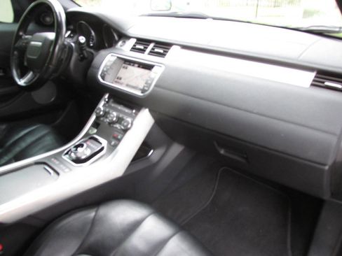 Used 2014 Land Rover Range Rover Evoque Pure Plus image 20