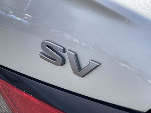 Used 2024 Nissan Altima 2.5 SV image 10