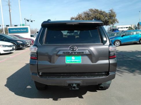 Used 2023 Toyota 4Runner SR5 Premium w/ Moonroof Package image 7