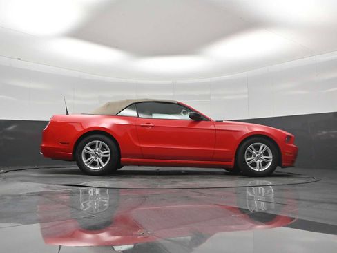 Used 2014 Ford Mustang Convertible w/ Equipment Group 102A RWD image 37