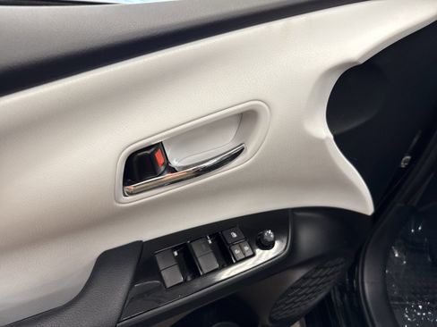 Used 2022 Toyota Prius XLE w/ Advanced Technology Package image 40