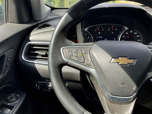 Used 2023 Chevrolet Equinox LT w/ Driver Convenience Package image 17