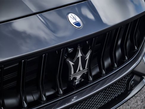 Certified 2022 Maserati Quattroporte Trofeo image 4