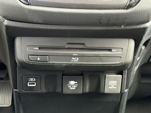 Certified 2023 Honda Odyssey Touring image 37
