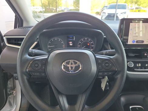 Used 2024 Toyota Corolla LE image 16