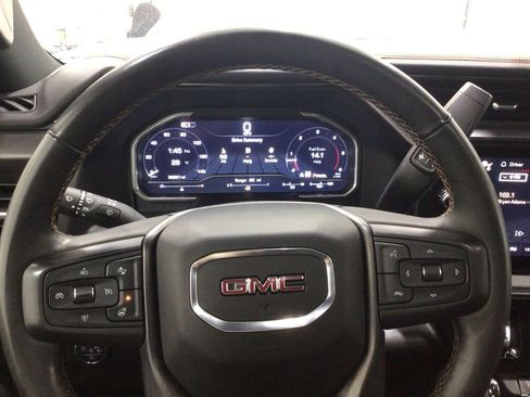 Used 2024 GMC Sierra 2500 AT4 w/ AT4 Premium Plus Package image 12