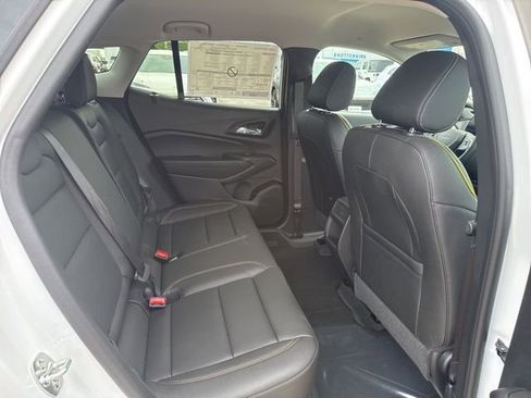 New 2026 Chevrolet Trax ACTIV w/ Driver Confidence Package FWD image 39