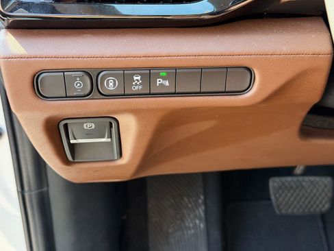 Certified 2024 Acura MDX FWD w/ Technology Package image 5