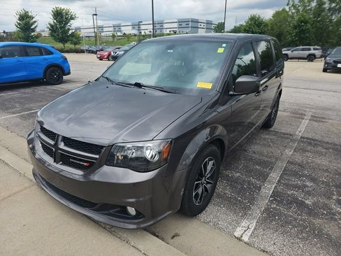 Used 2018 Dodge Grand Caravan GT FWD image 1