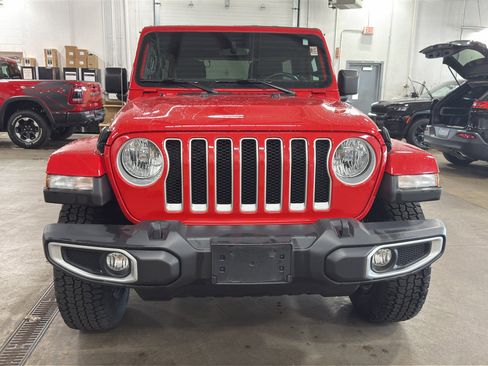 Used 2021 Jeep Wrangler Unlimited Sahara AWD/4WD image 2