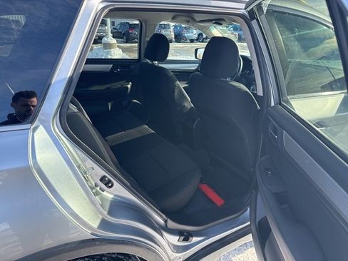 Used 2017 Subaru Outback 2.5i Premium w/ Protection Package #2 image 17