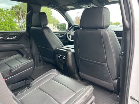 Used 2023 GMC Yukon Denali AWD/4WD image 45
