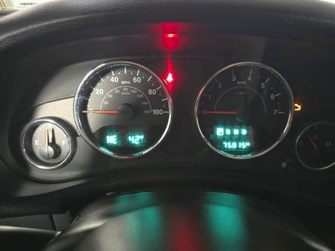 Used 2015 Jeep Wrangler Unlimited Sport image 33