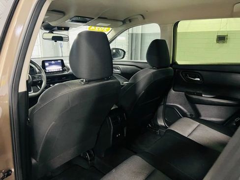 Used 2024 Nissan Rogue SV image 23