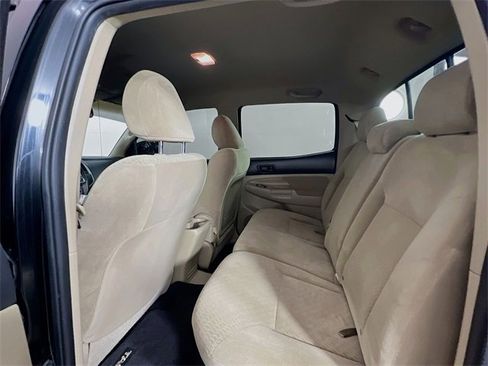 Used 2009 Toyota Tacoma PreRunner image 19