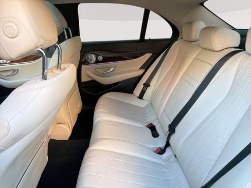Used 2020 Mercedes-Benz E 350 Sedan w/ Premium Package image 27