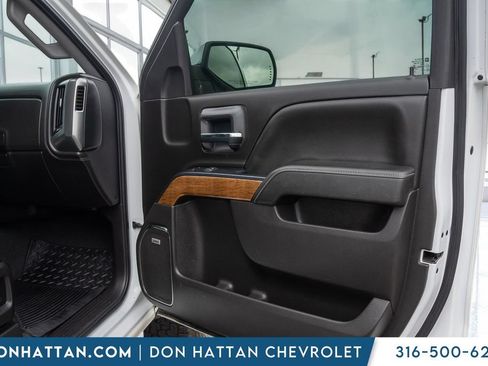 Used 2018 Chevrolet Silverado 1500 LTZ AWD/4WD image 22