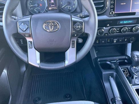 Used 2021 Toyota Tacoma TRD Off-Road w/ Technology Package image 8