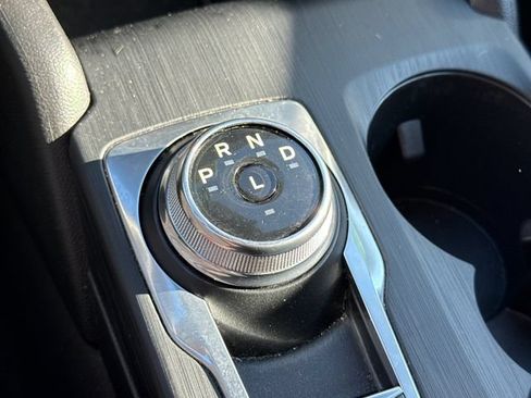 Used 2025 Ford Escape ST-Line Select AWD/4WD image 38