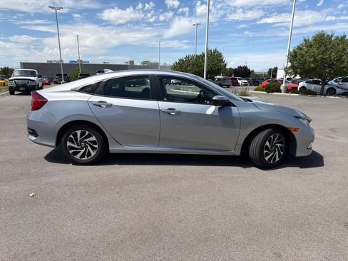Used 2018 Honda Civic EX image 5