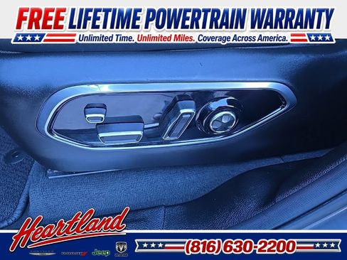 Used 2025 Jeep Grand Cherokee Summit AWD/4WD image 40
